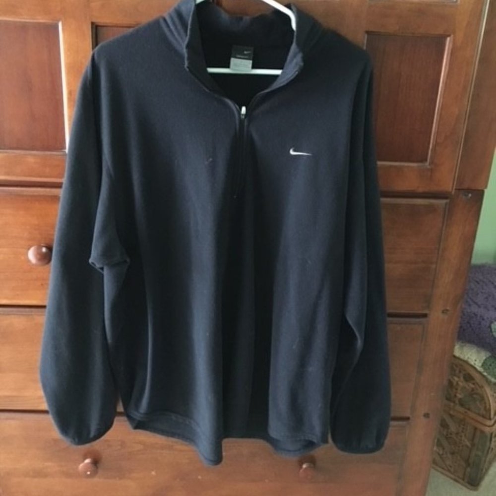 Men's pullover top